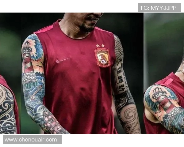 足球明星身上的纹身故事与中文含义揭秘